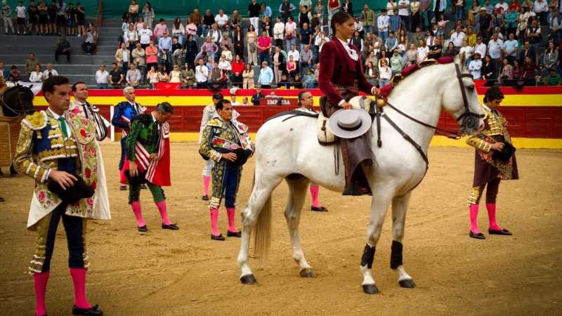 Triunfal tarde en Valdetorres de Jarama con rotundo protagonismo de Fernando Adrián