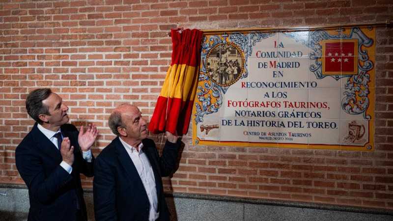 La Comunidad de Madrid homenajea a los fotógrafos de la Plaza de Toros de Las Ventas