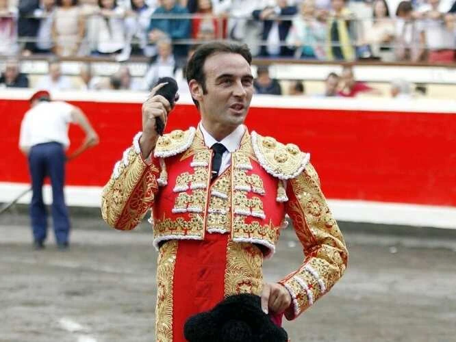 El Club Taurino de Bilbao entregará su Insignia de Oro a Enrique Ponce durante la Aste Nagusia