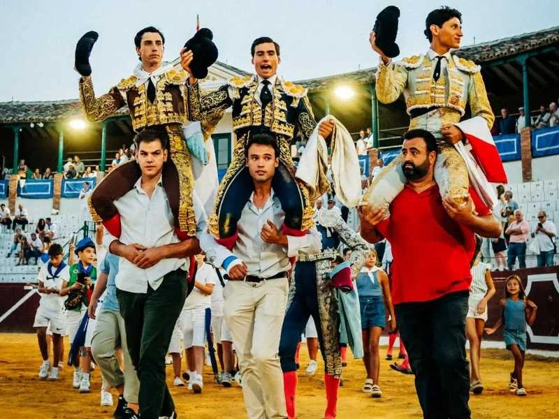 Emiliano Osornio, El Mene y Félix San Román abren la Puerta Grande en Tarazona